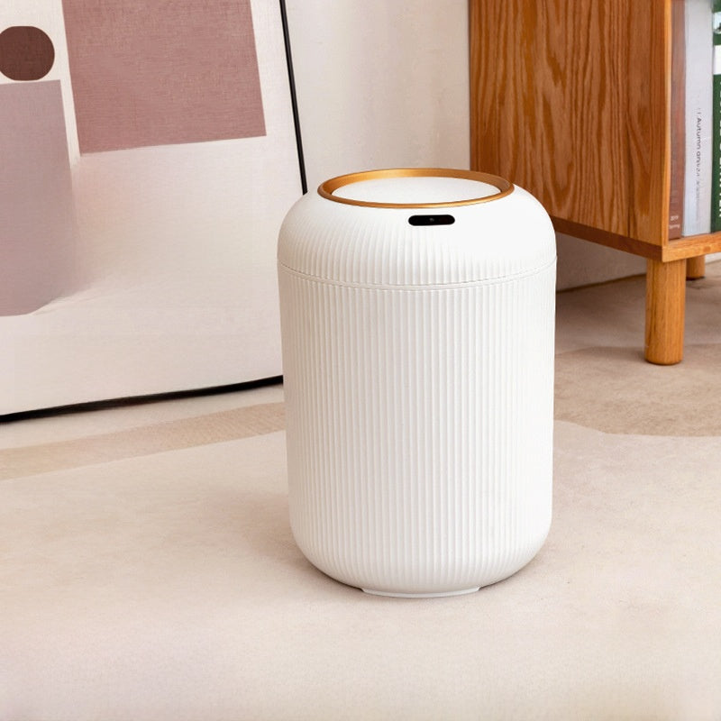 Smart sensor-operated trash can with lid